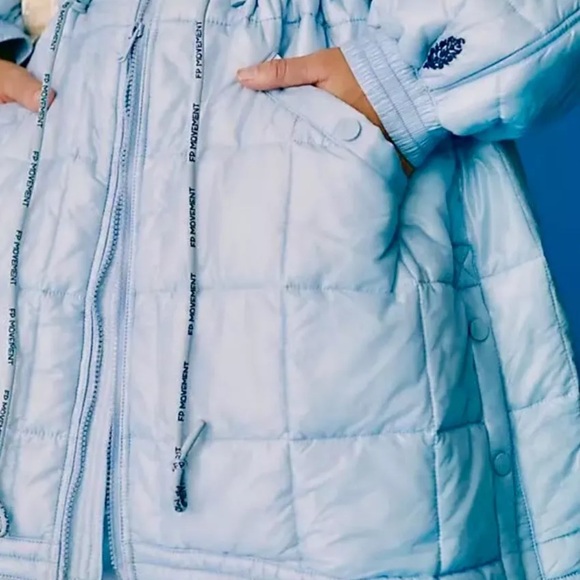 Free People Movement Patricia Packable Poncho Puffer Hooded Zip Fleece Collar - Picture 7 of 7